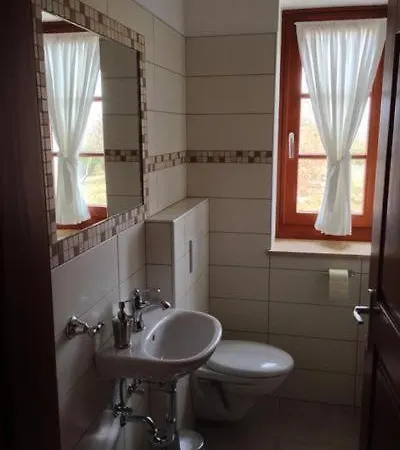 Сasa de vacaciones Steinhaus Mit Pool Bei Grosznjan
